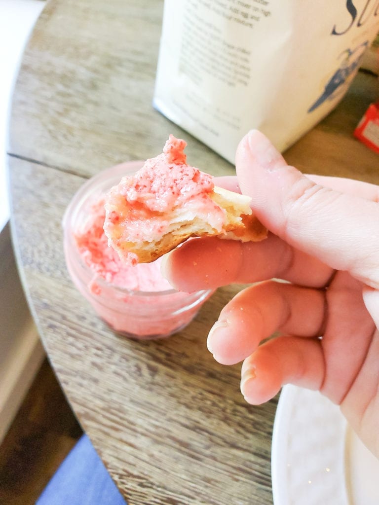 how to eat strawberry butter